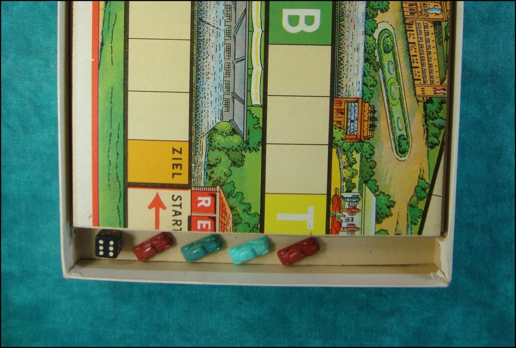 Brettspiel ; Board game ; Jeu de société ; 1959 Rennspiel ; Tatra 603 ; Cadillac ; Chevrolet