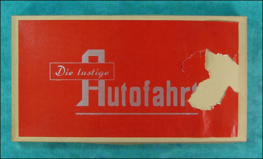  1930-40 ; Die lüstigue Autofahrt ; Löffler ; Ford V8 1934 Model 40 ; vintage car-themed board game ; ancien jeu de société automobile ; Antikes Brettspiel Thema Automobil ; 