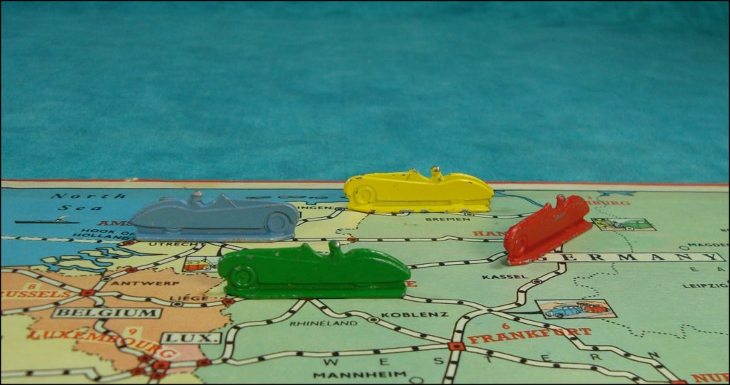 1950-55 ; Touring Europe ; Geographia ; Jaguar XK 120 ; vintage car-themed board game ; ancien jeu de société automobile ; Antikes Brettspiel Thema Automobil ; 