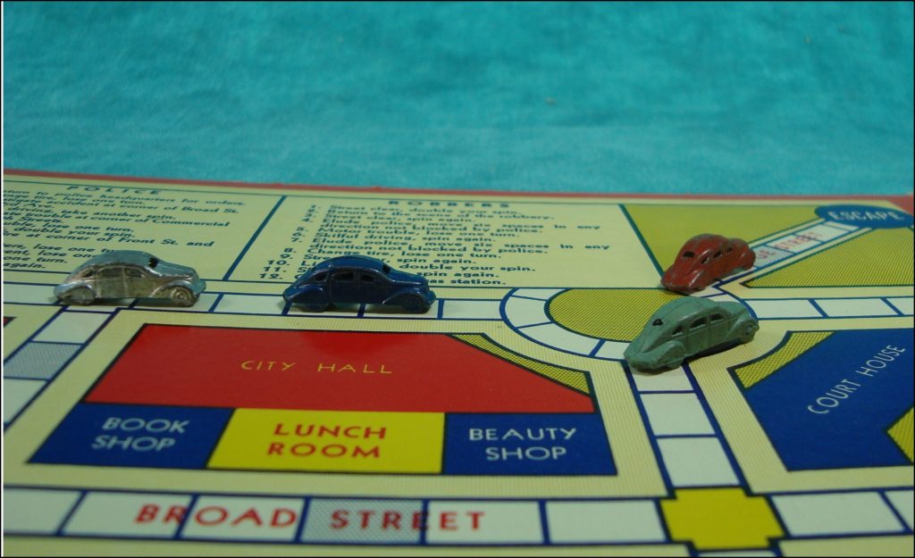  1938 ; 1945 ; Prowl Car ; All-Fair ; Fairchild ; vintage car-themed board game ; ancien jeu de société automobile ; Antikes Brettspiel Thema Automobil ; 